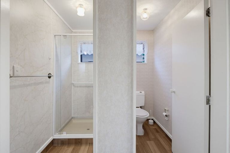 Photo of property in 1/102 Lake Terrace Road, Burwood, Christchurch, 8061
