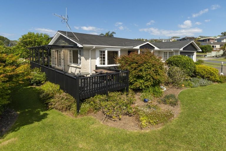 Photo of property in 36 Ruamoana Place, Omokoroa, 3114