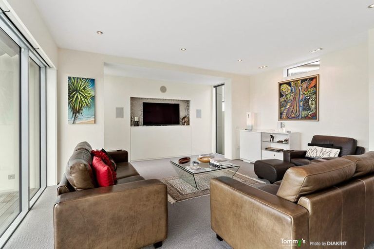 Photo of property in 61 Burnham Street, Seatoun, Wellington, 6022