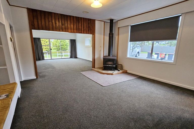 Photo of property in 2 Warburton Street, Karoro, Greymouth, 7805