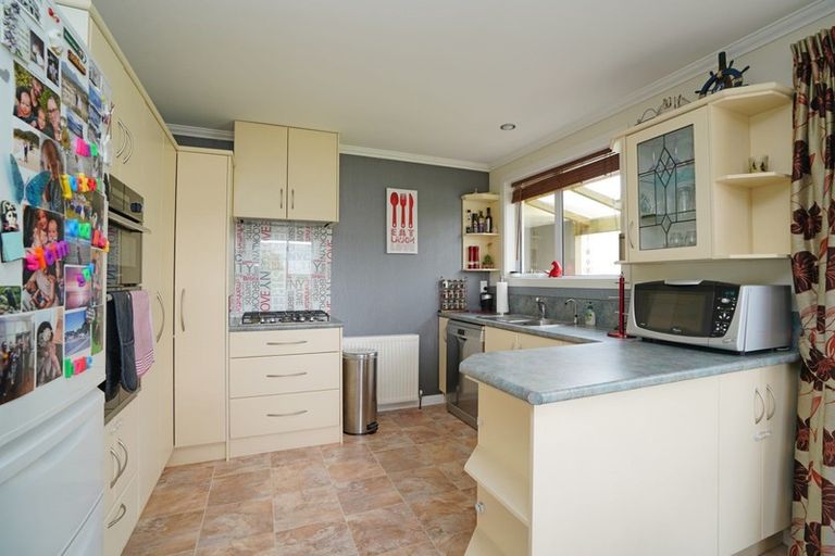 Photo of property in 9 Allan Street, Otatara, Invercargill, 9879