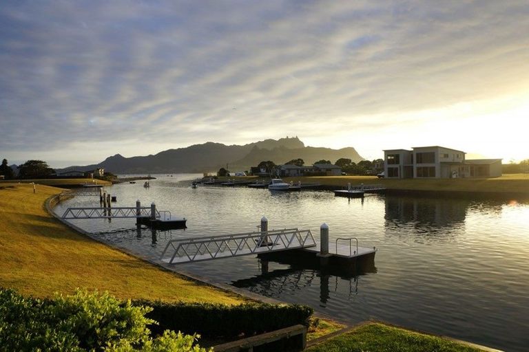 Photo of property in 81 Stace Hopper Drive, One Tree Point, 0118