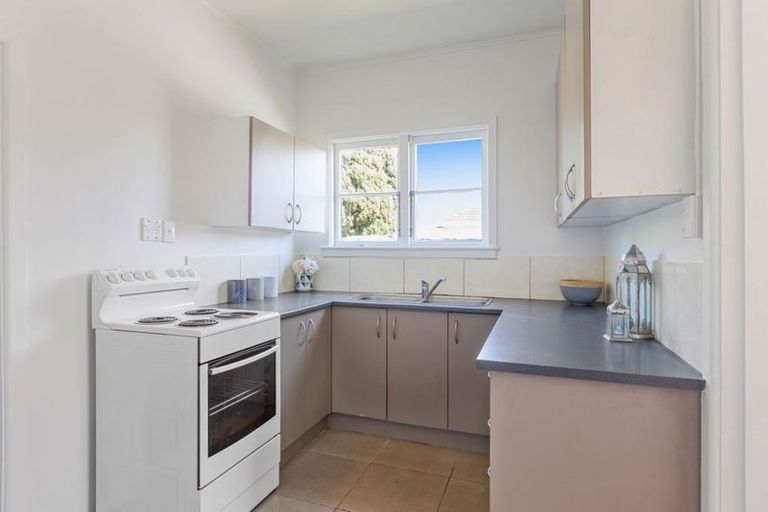 Photo of property in 1/42 Vine Street, Mangere East, Auckland, 2024