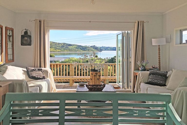 Photo of property in 14 Wainamu Road, Raglan, 3297