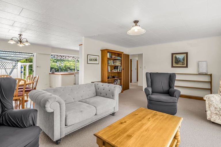Photo of property in 8 Capri Place, Awapuni, Palmerston North, 4412