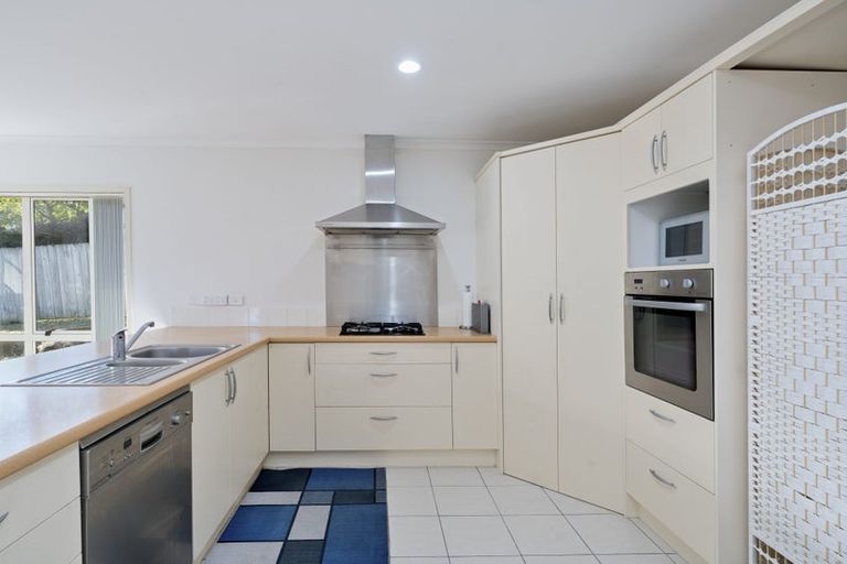 Photo of property in 48 San Marino Drive West, Henderson, Auckland, 0612