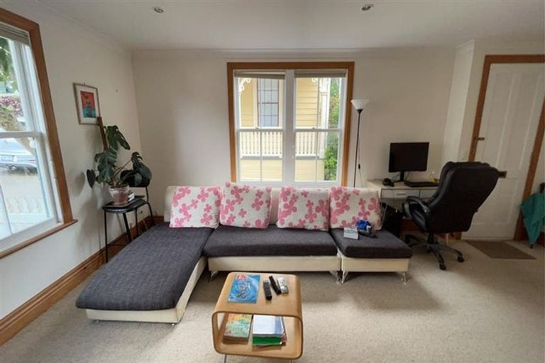 Photo of property in 18a Saint Mary Street, Thorndon, Wellington, 6011