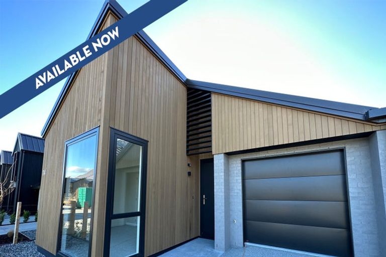 Photo of property in 14 Inder Street, Jacks Point, 9371