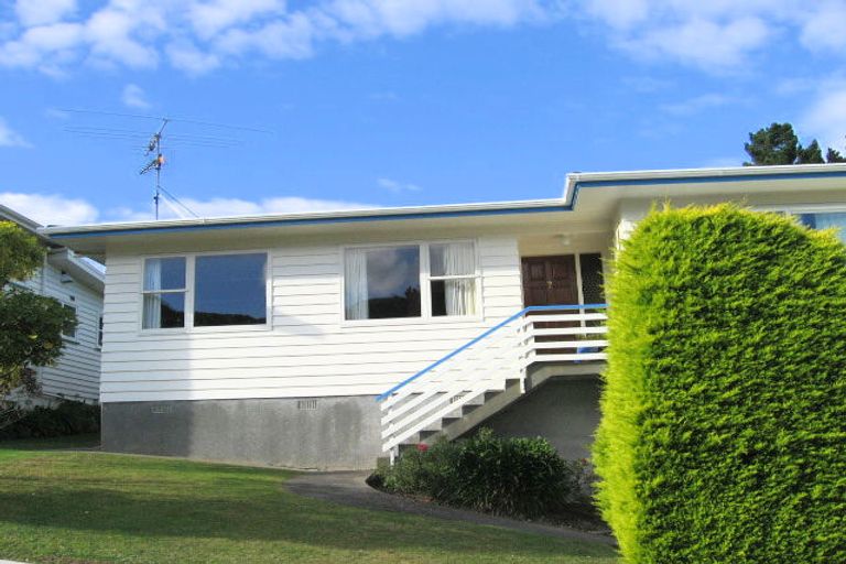 Photo of property in 46 Thurleigh Grove, Karori, Wellington, 6012