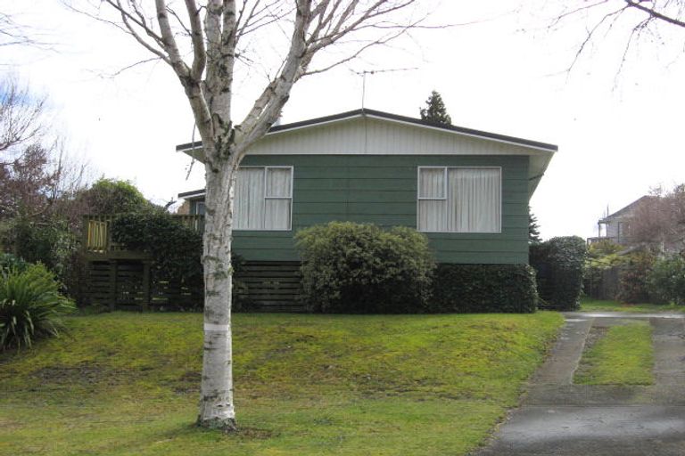 Photo of property in 4 Kenrigg Road East, Kinloch, Taupo, 3377
