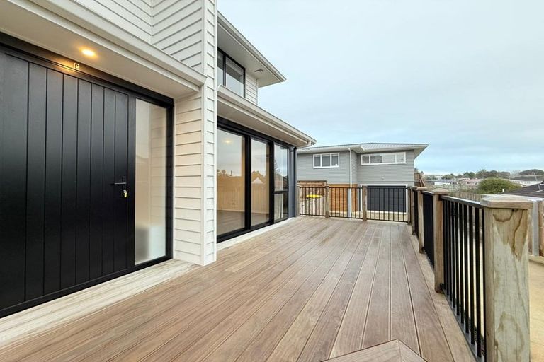 Photo of property in 30c Russell Road, Manurewa, Auckland, 2102