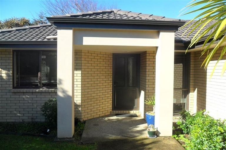 Photo of property in 20e Waione Avenue, Te Atatu Peninsula, Auckland, 0610