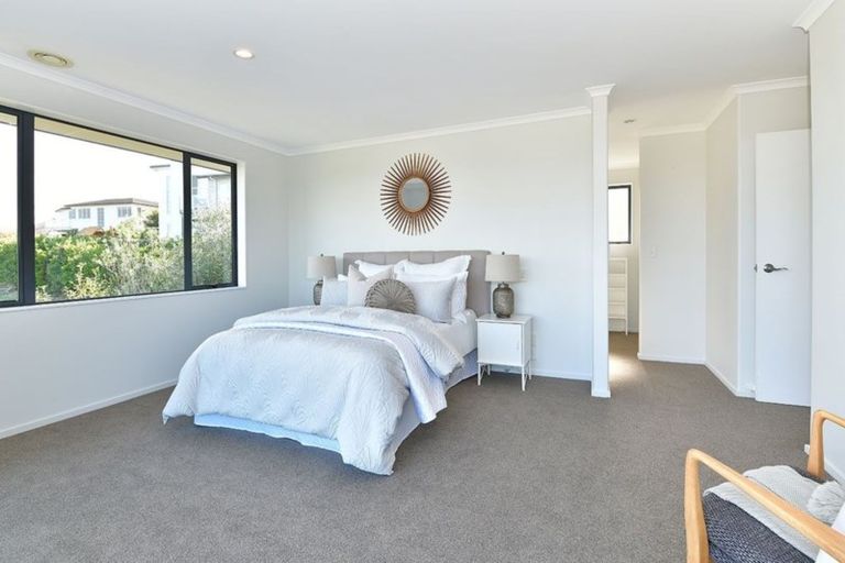 Photo of property in 80 Kittiwake Drive, Schnapper Rock, Auckland, 0632