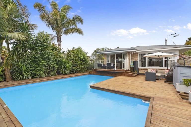 Photo of property in 1 Herbert Street, Te Puke, 3119