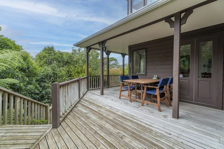Photo of property in 6 Burbank Crescent, Churton Park, Wellington, 6037
