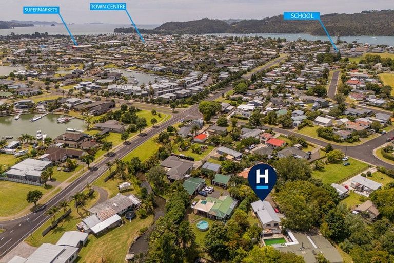 Photo of property in 52b Robinson Road, Whitianga, 3510