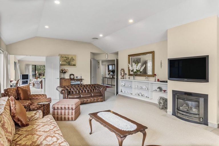 Photo of property in 29 Consort Close, Paraparaumu Beach, Paraparaumu, 5032