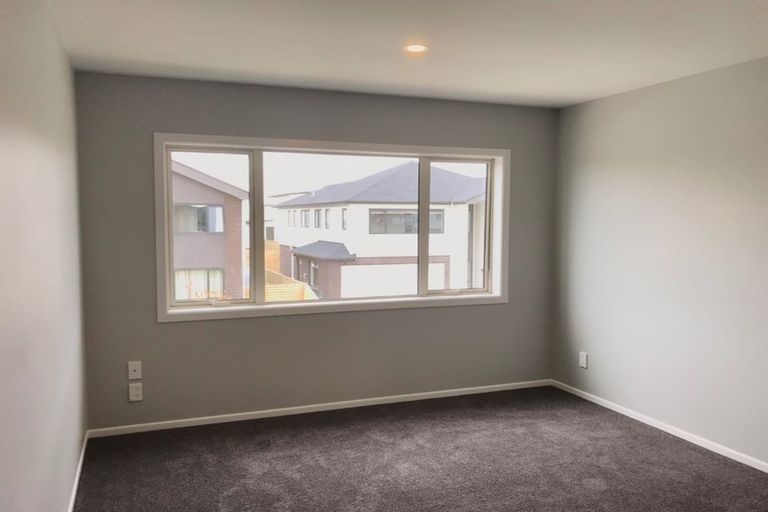 Photo of property in 12 Kota Lane, Hobsonville, Auckland, 0616