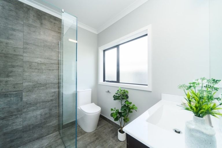 Photo of property in 14a Colombo Street, Hokowhitu, Palmerston North, 4410