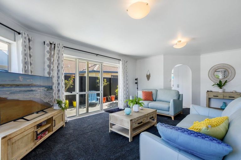 Photo of property in 9 Calypso Drive, Papamoa Beach, Papamoa, 3118