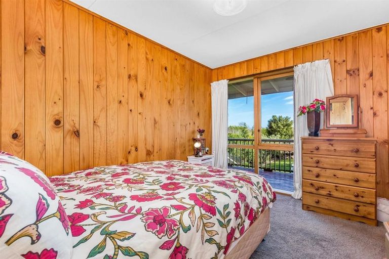 Photo of property in 104 Ringawhati Road, Otaki, 5583