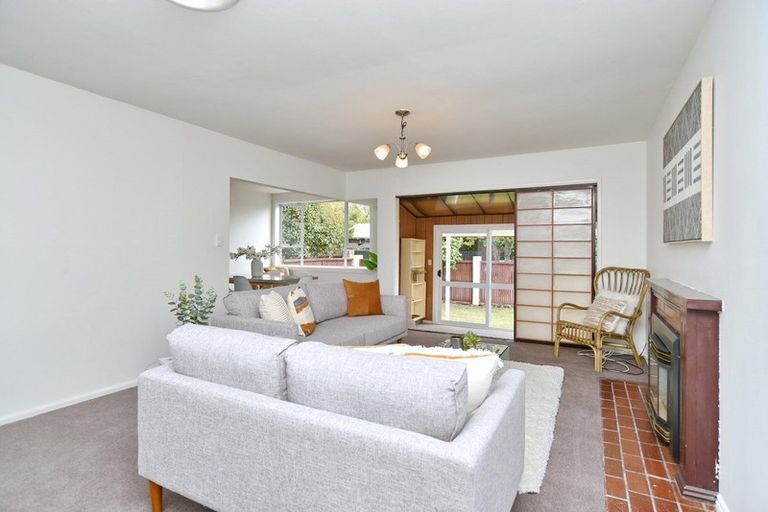 Photo of property in 25 Liverton Crescent, Bishopdale, Christchurch, 8053