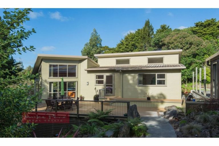 Photo of property in 27 Tauraroa Road, Maungakaramea, Whangarei, 0178