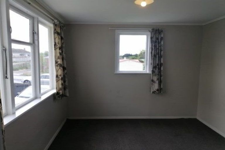 Photo of property in 106 Warspite Avenue, Cannons Creek, Porirua, 5024