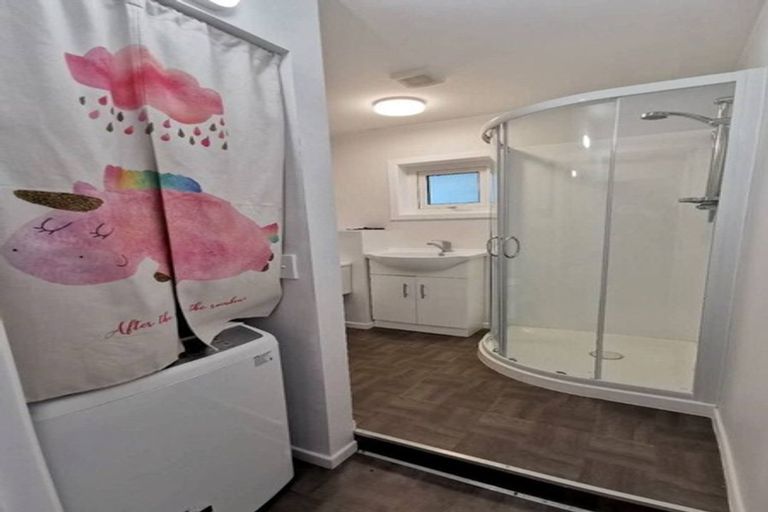 Photo of property in 2/42c Schnapper Rock Road, Schnapper Rock, Auckland, 0632