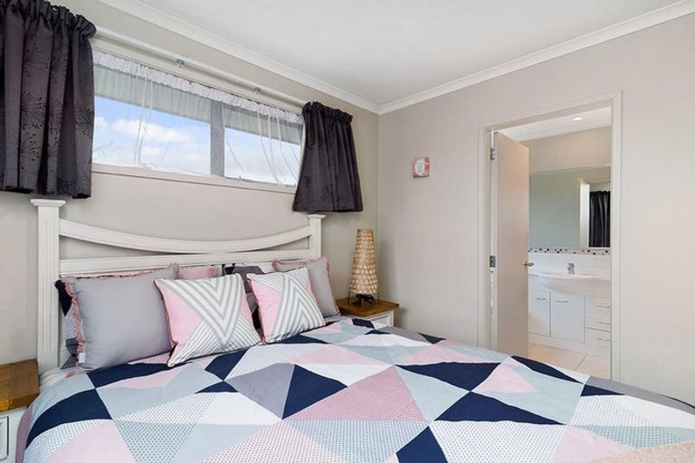 Photo of property in 62 Carroll Place, Owhata, Rotorua, 3010