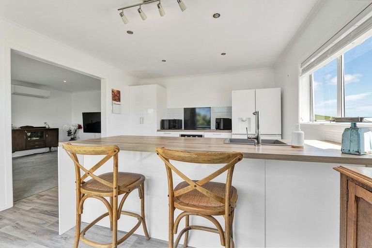 Photo of property in 282 Warea Road, Warea, New Plymouth, 4381