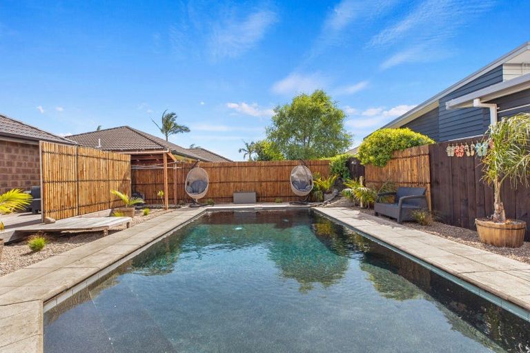 Photo of property in 30 Matene Place, Papamoa Beach, Papamoa, 3118