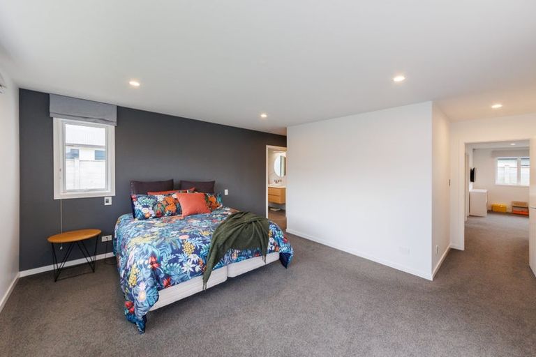 Photo of property in 36 Dogwood Way, Milson, Palmerston North, 4414