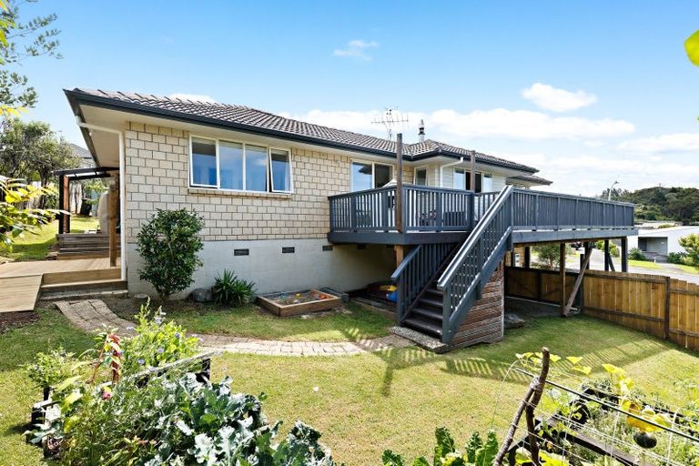 Photo of property in 41 Governor Grey Road, Snells Beach, 0920