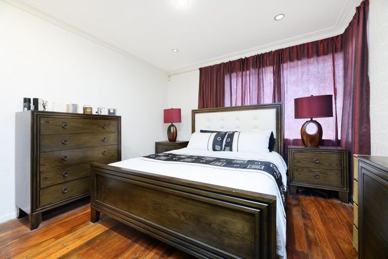 Photo of property in 44 Kohekohe Street, New Lynn, Auckland, 0600