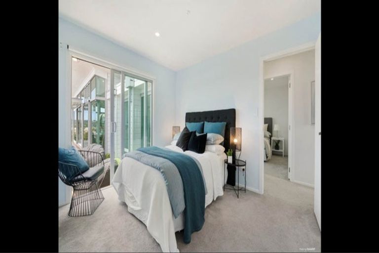 Photo of property in 17 Ardern Avenue, Stanmore Bay, Whangaparaoa, 0932