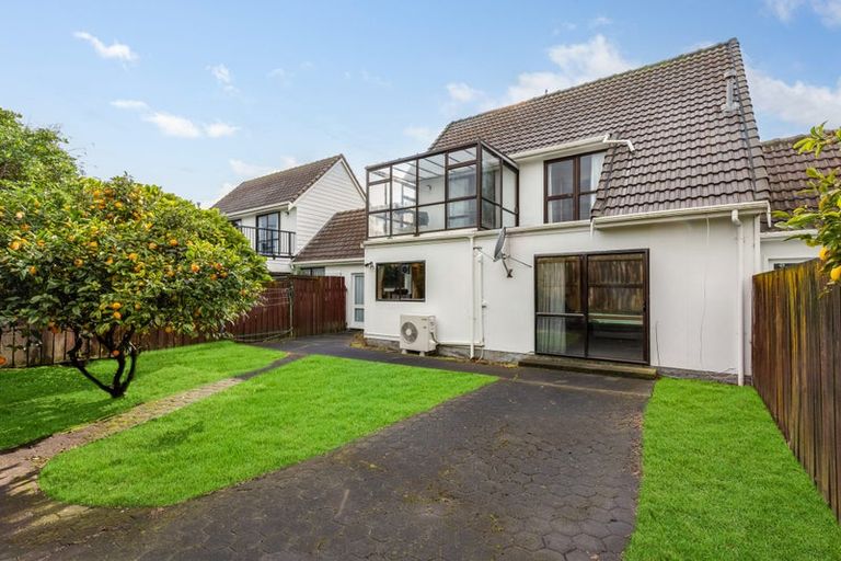 Photo of property in 6/49 Mana Esplanade, Paremata, Porirua, 5026