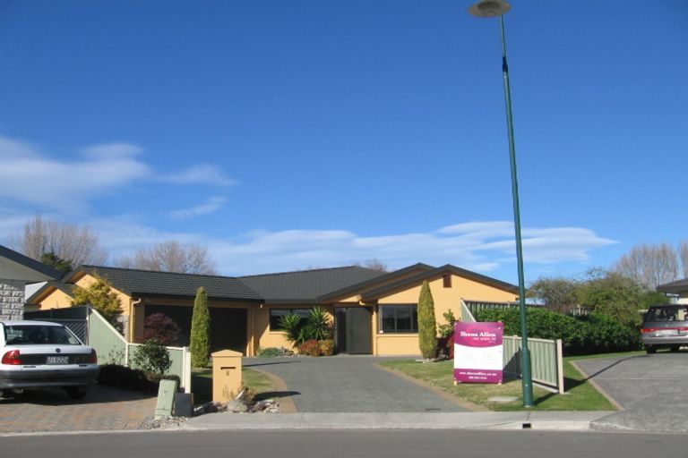 Photo of property in 6 Hyde Place, Taradale, Napier, 4112