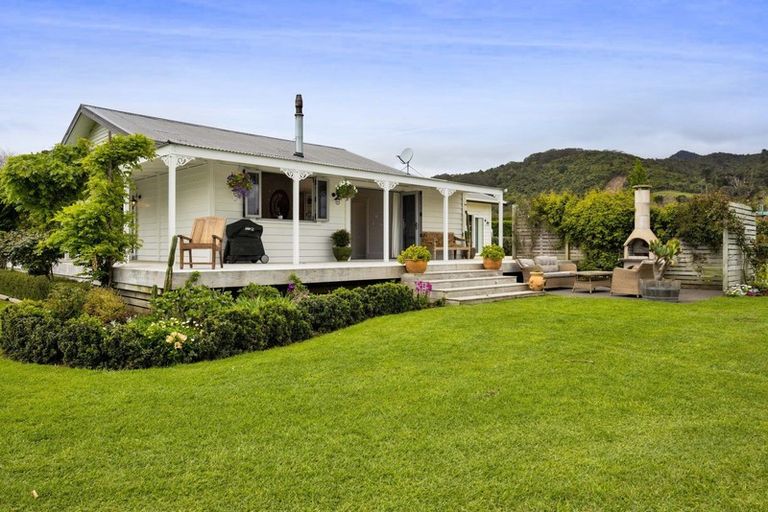 Photo of property in 1305b South Road, Kaitake, New Plymouth, 4374