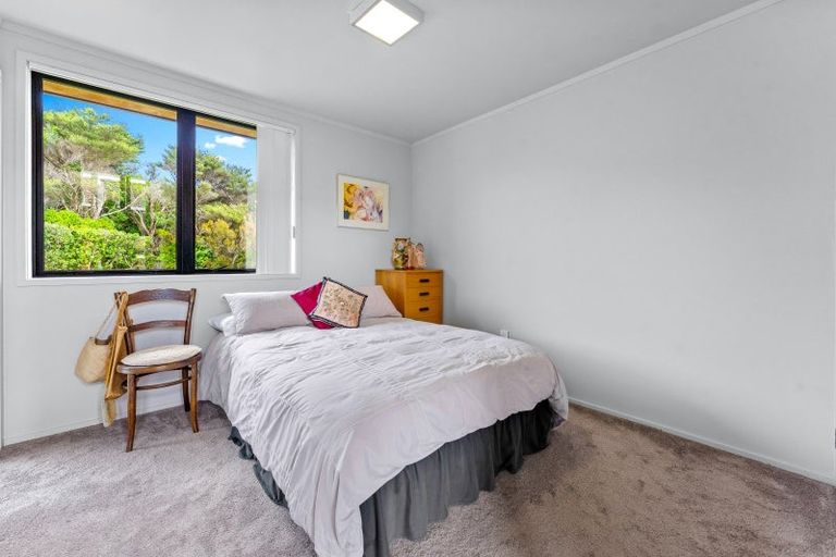 Photo of property in 381 Oaia Road, Muriwai, Waimauku, 0881