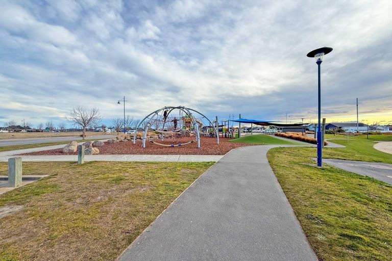 Photo of property in 56 Pegasus Main Street, Pegasus, 7612