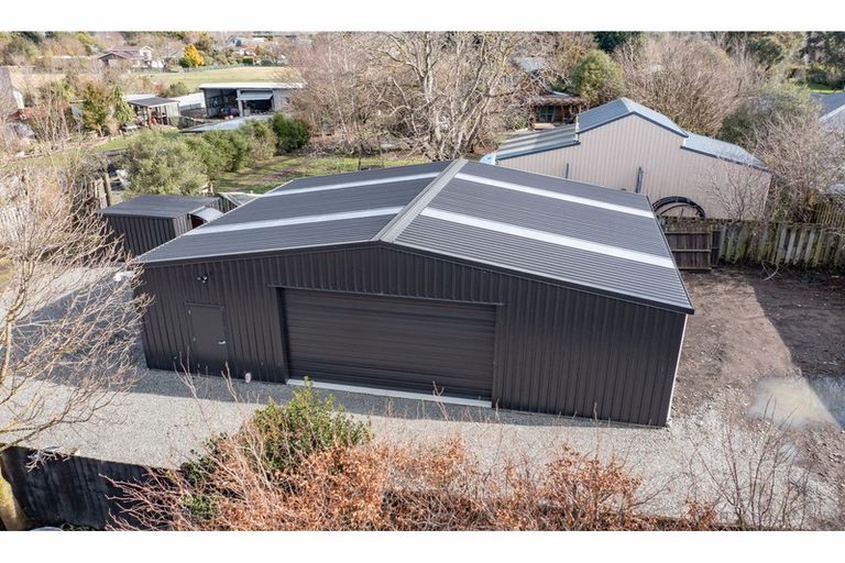 Photo of property in 177b High Street, Oxford, 7430