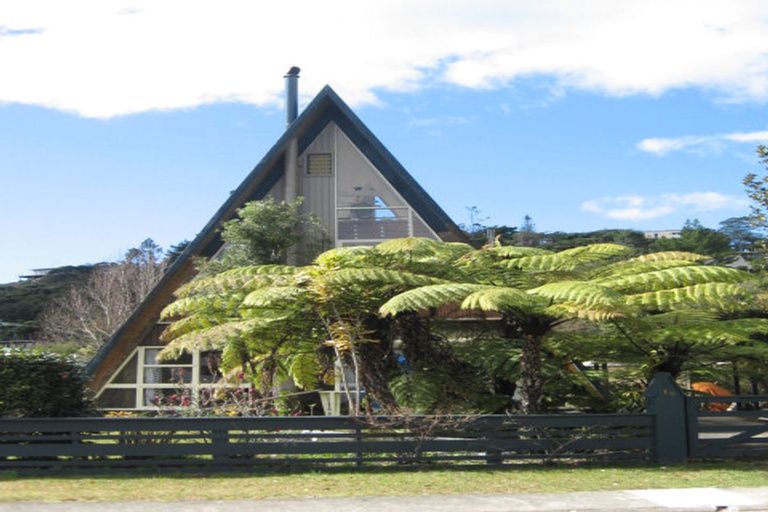 Photo of property in 18 Diamond Drive, Tairua, 3508