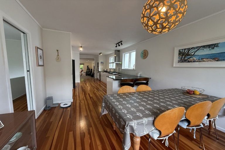 Photo of property in 3 Huntleigh Park Way, Ngaio, Wellington, 6035