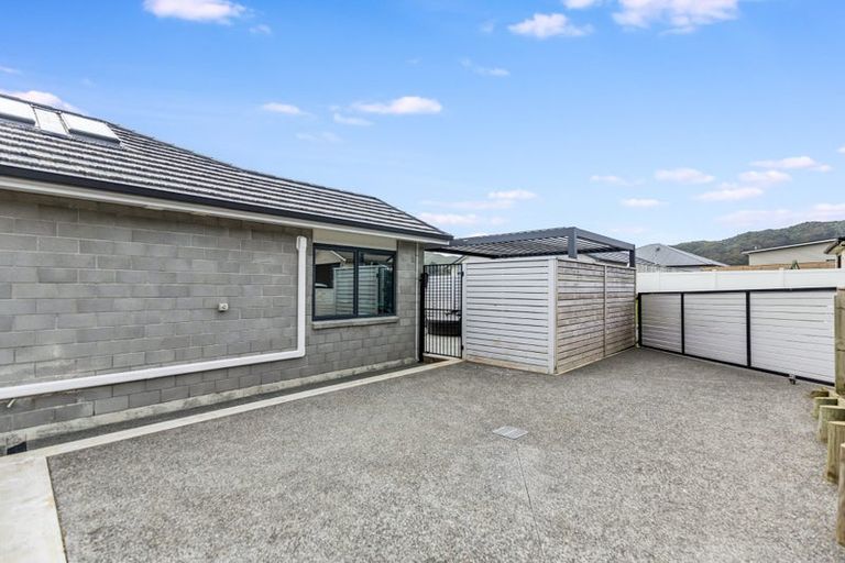 Photo of property in 4 Craigie Way, Wainuiomata, Lower Hutt, 5014