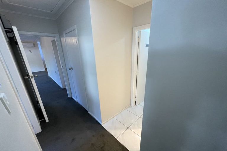 Photo of property in 5 John Street, Stokes Valley, Lower Hutt, 5019