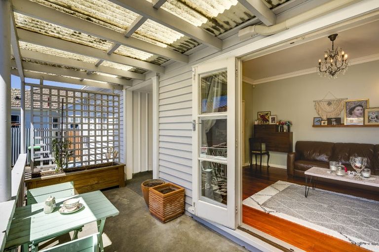 Photo of property in 2/33 Nuffield Avenue, Marewa, Napier, 4110