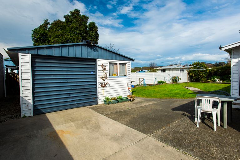 Photo of property in 15 Porter Street, Outer Kaiti, Gisborne, 4010