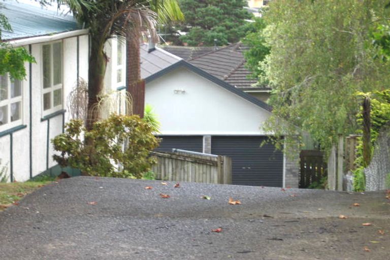 Photo of property in 3 Christina Avenue, Te Atatu South, Auckland, 0602