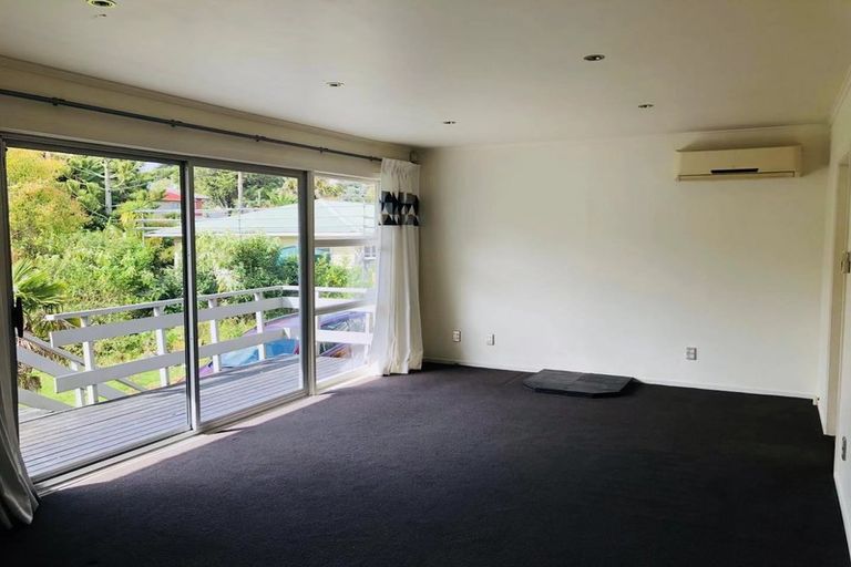 Photo of property in 61 Peach Road, Glenfield, Auckland, 0629